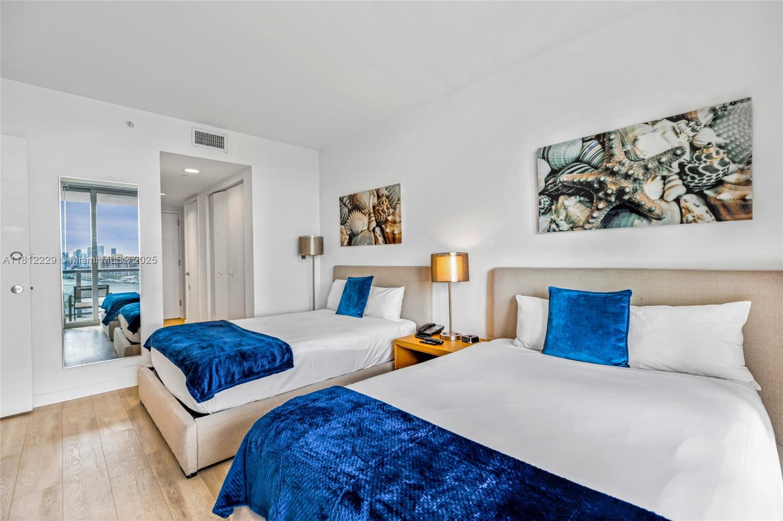 image Beachwalk Condominium16