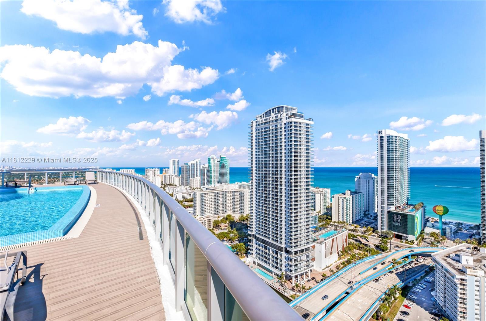 image Beachwalk Condominium25