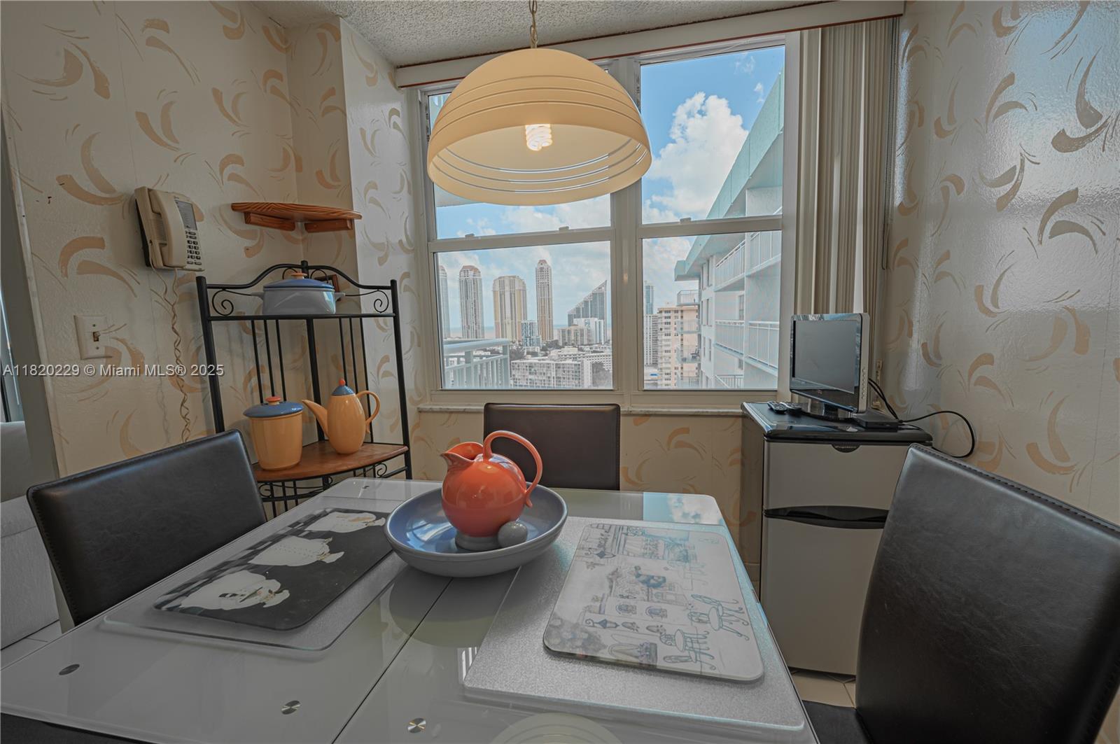 image Winston Towers14