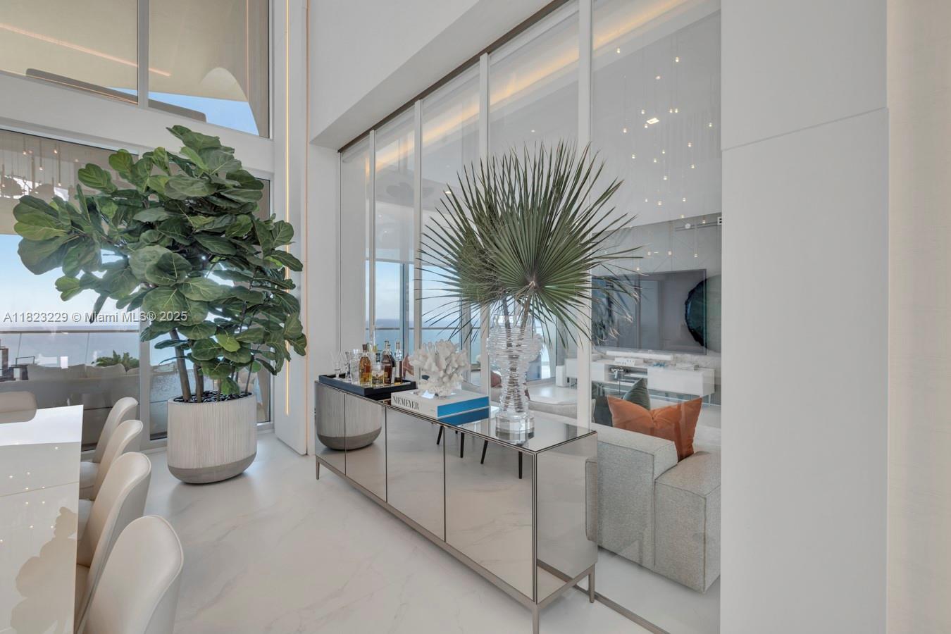 image JADE SIGNATURE9