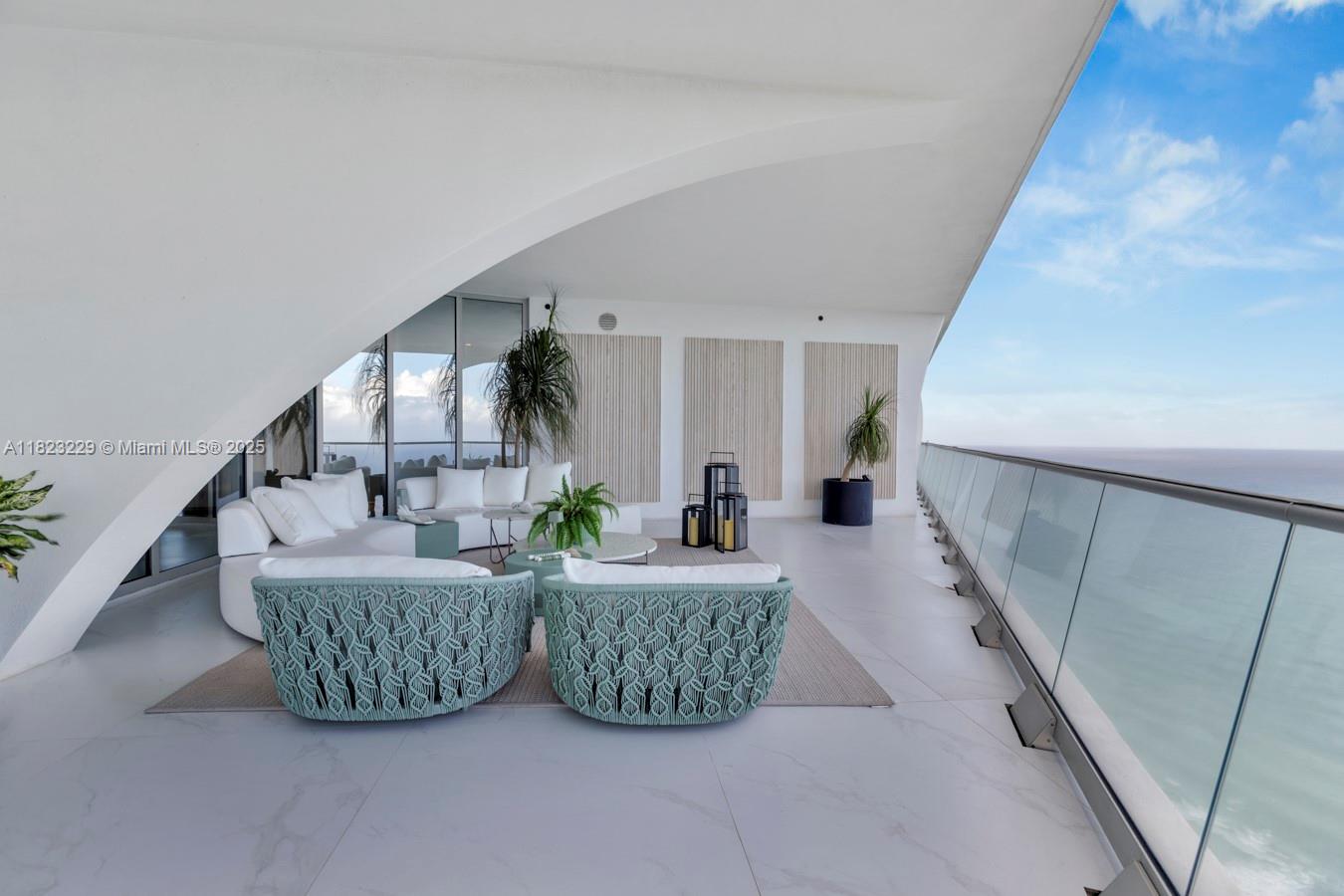 image JADE SIGNATURE11