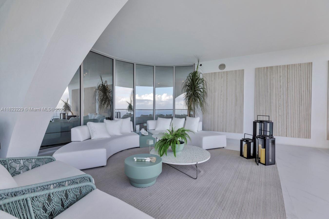 image JADE SIGNATURE12