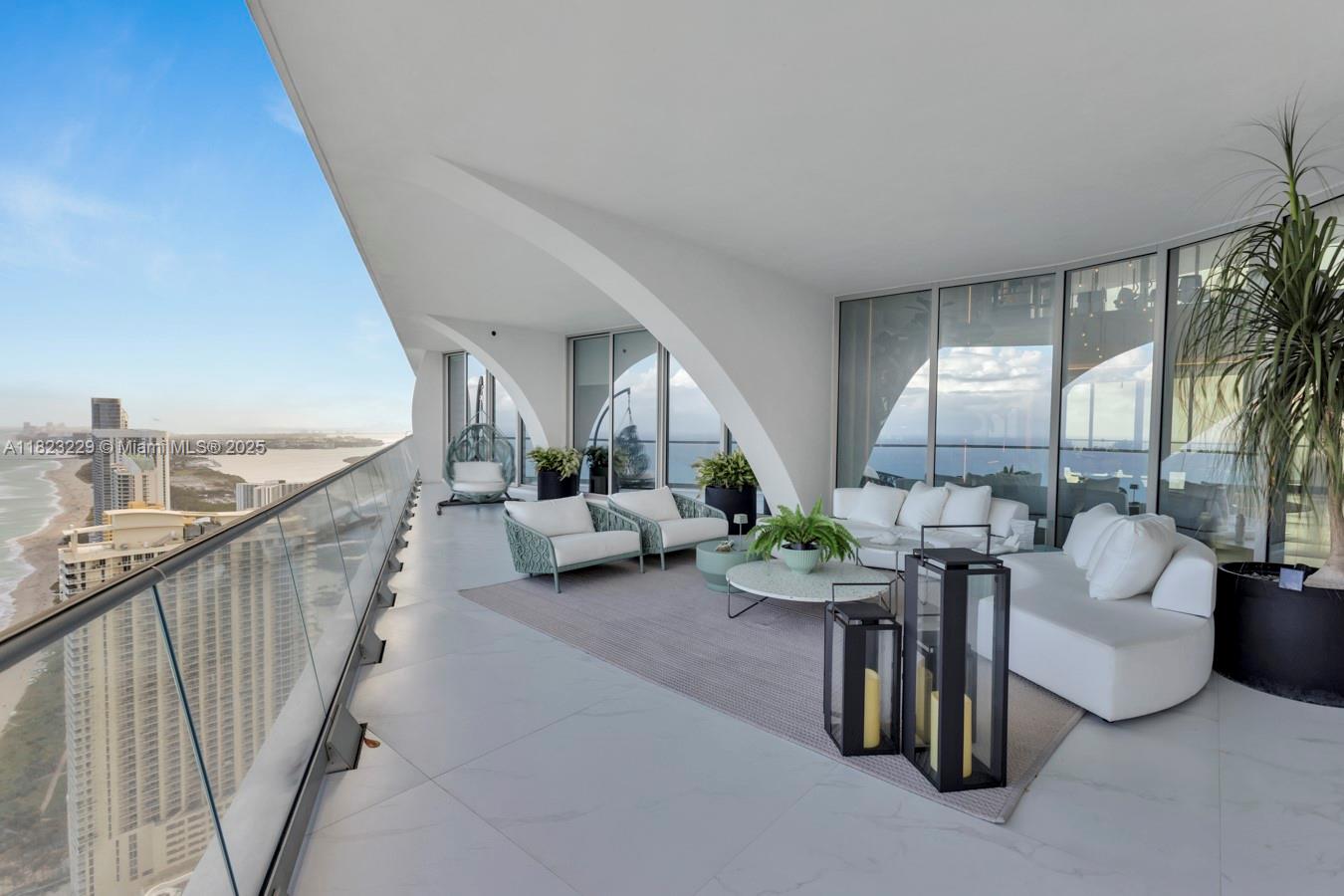 image JADE SIGNATURE13