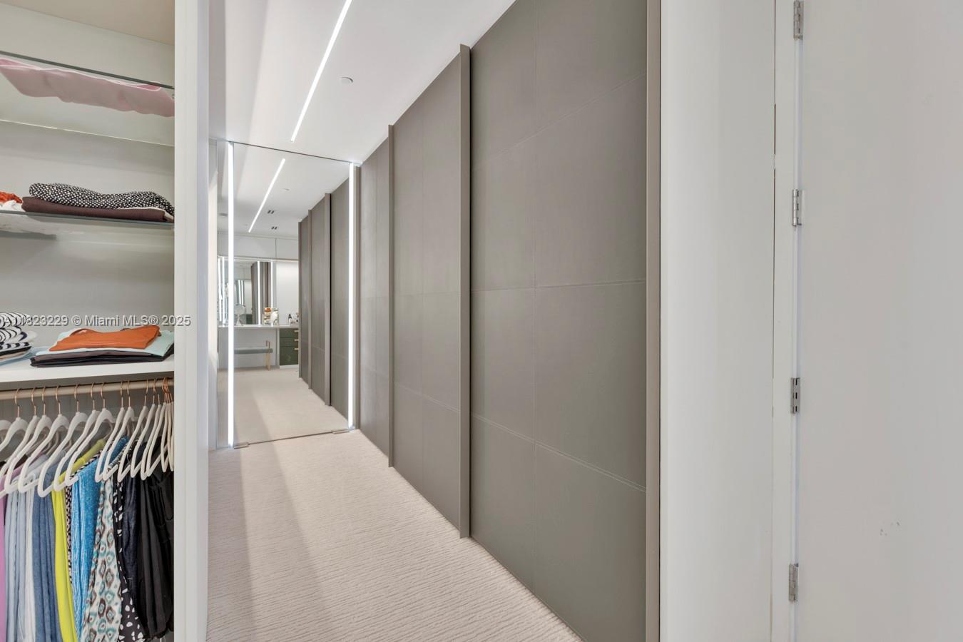 image JADE SIGNATURE27