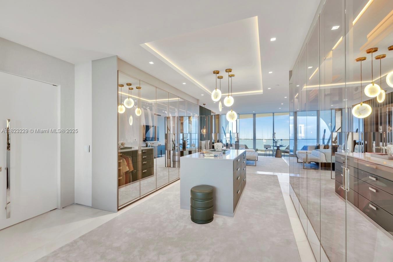 image JADE SIGNATURE33