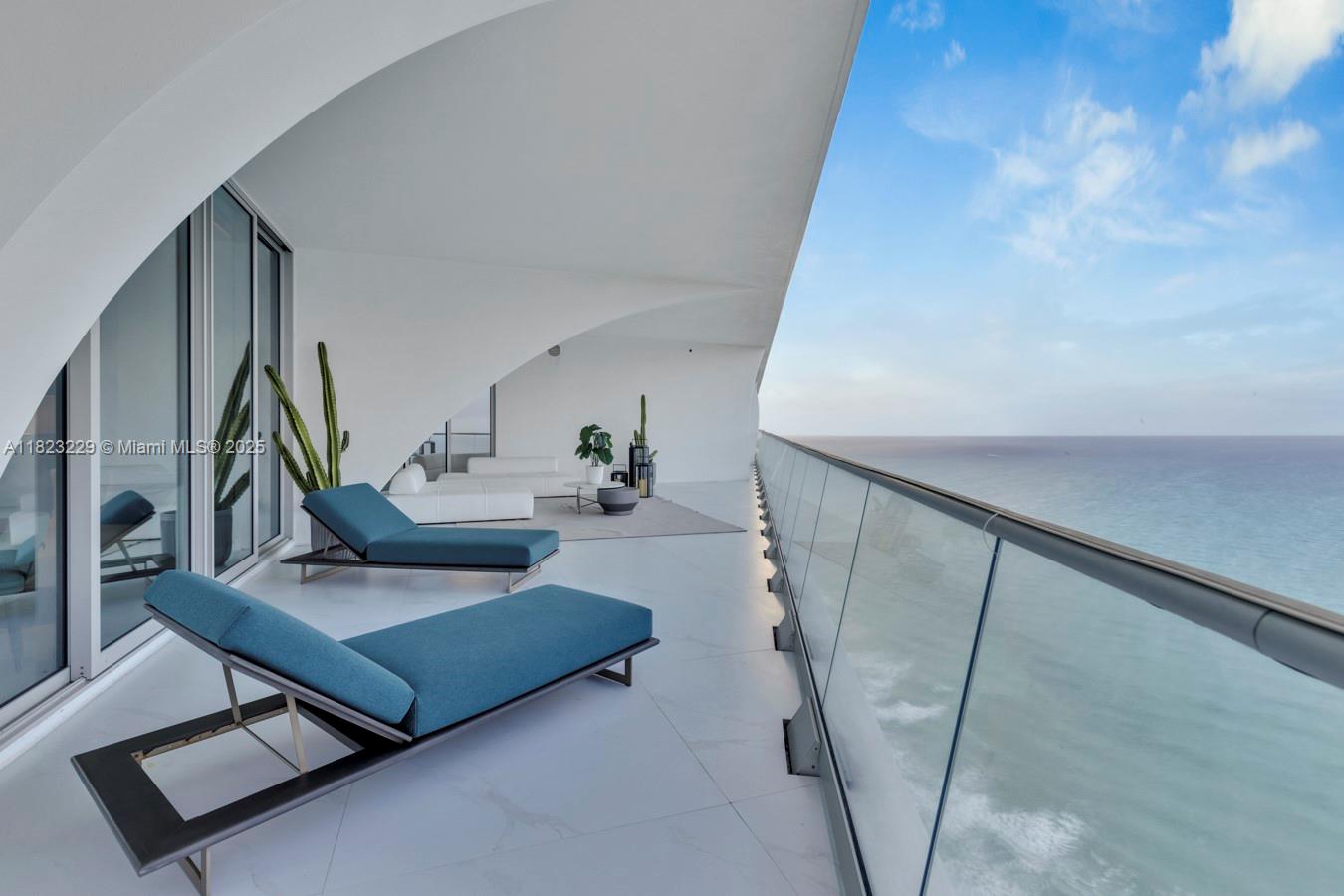 image JADE SIGNATURE41