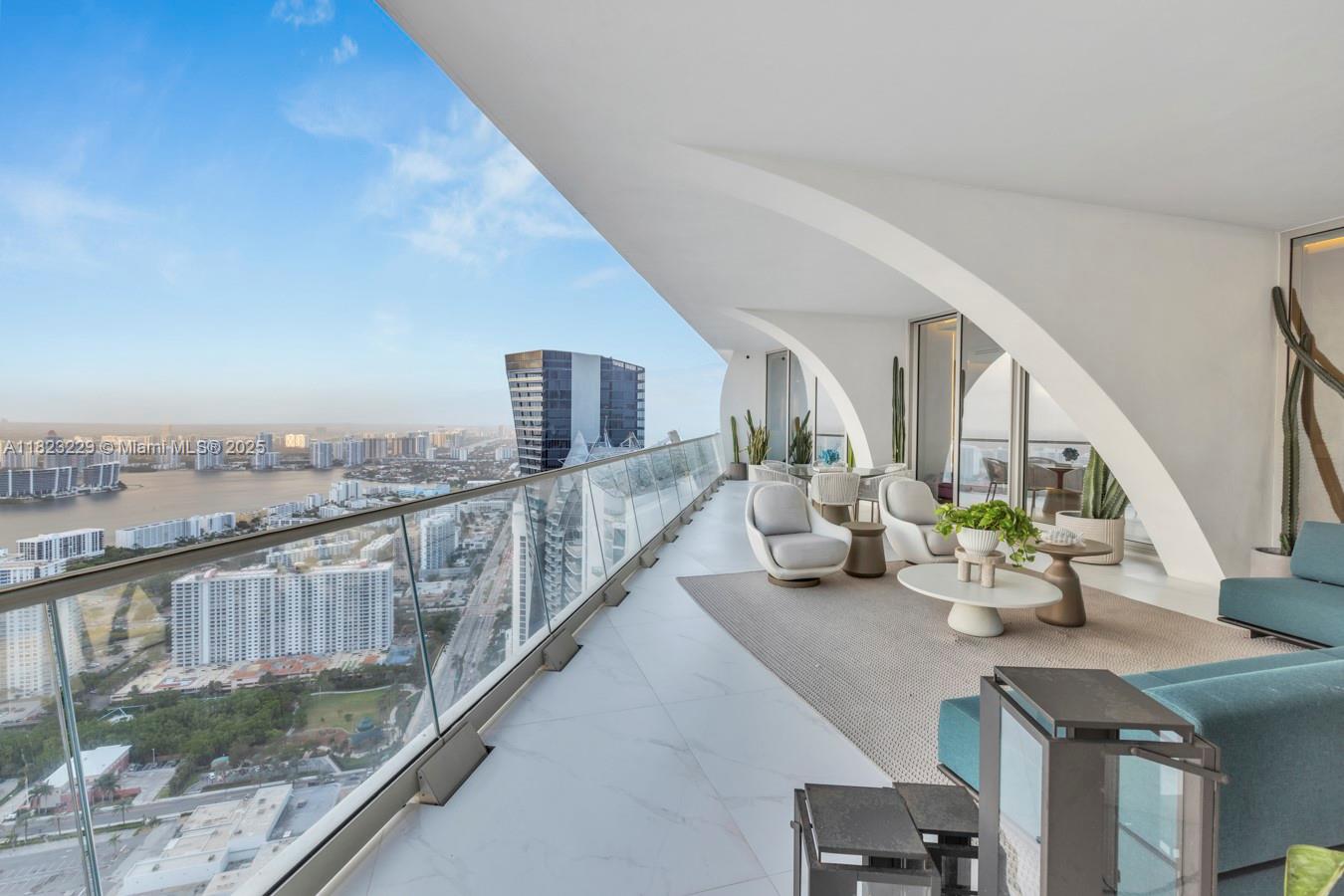 image JADE SIGNATURE51