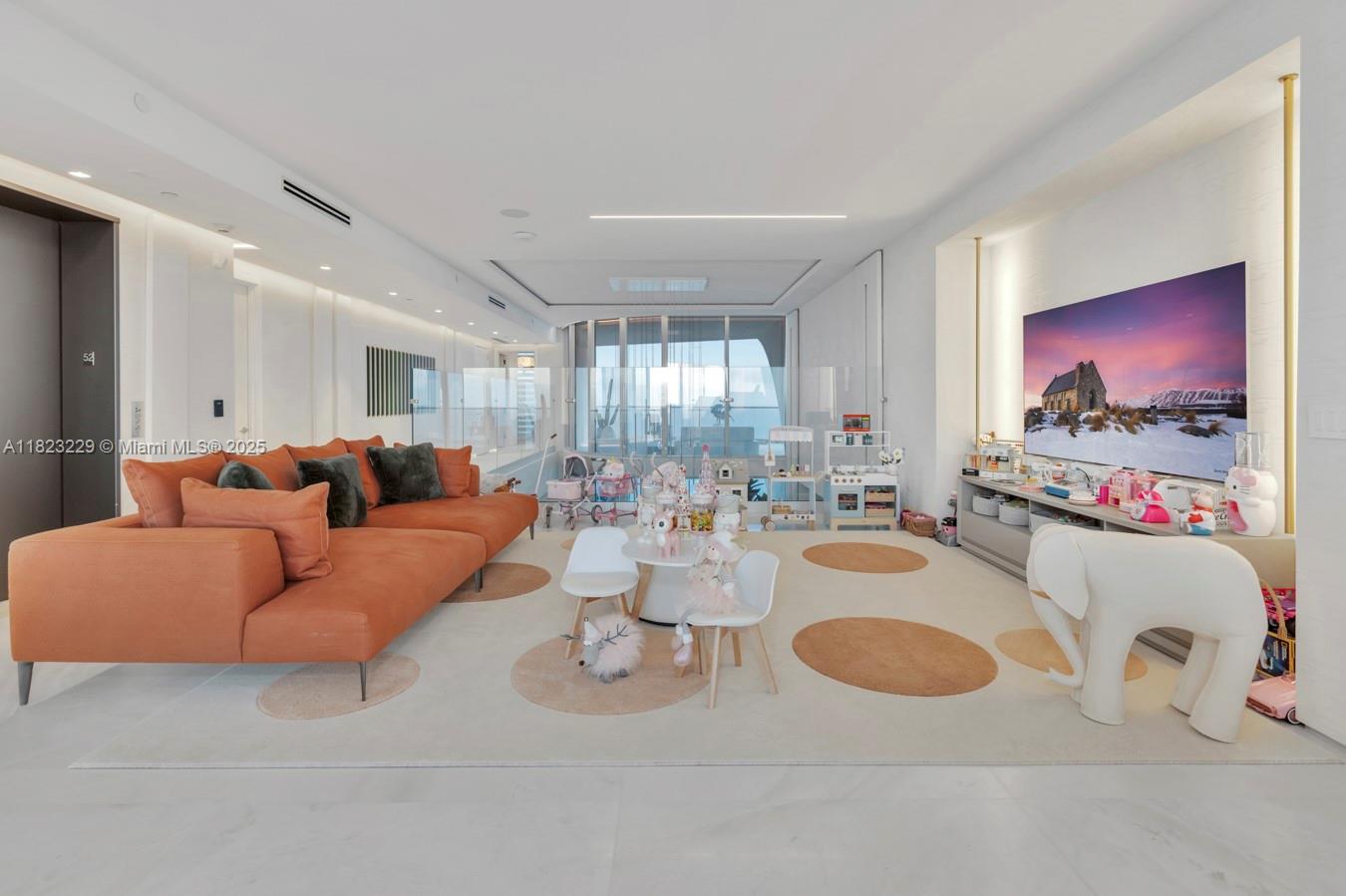 image JADE SIGNATURE53