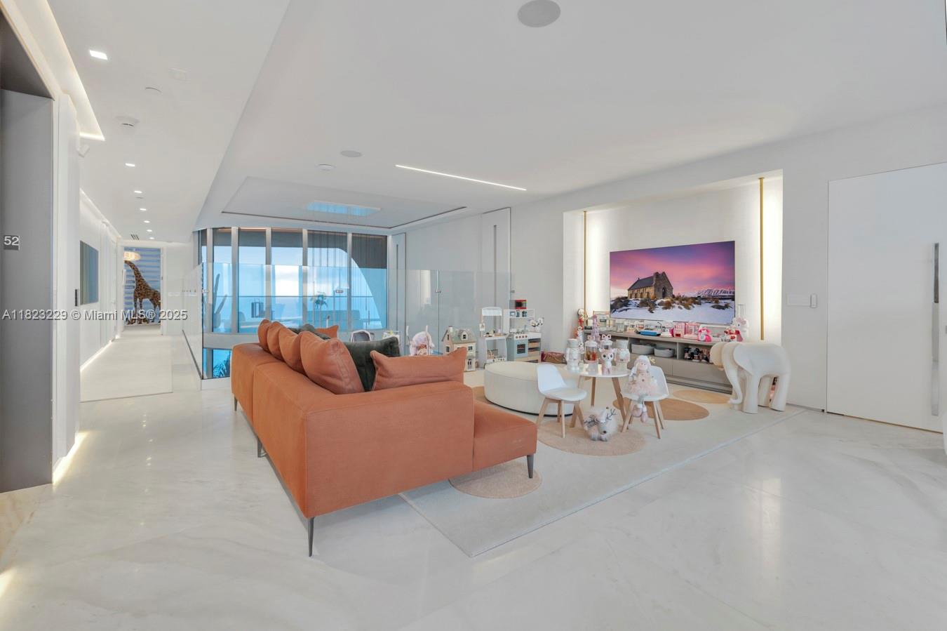 image JADE SIGNATURE54