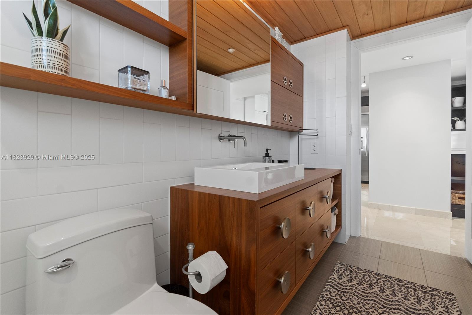 17050 N Bay Rd #PH1201 Sunny Isles Beach, FL 33160