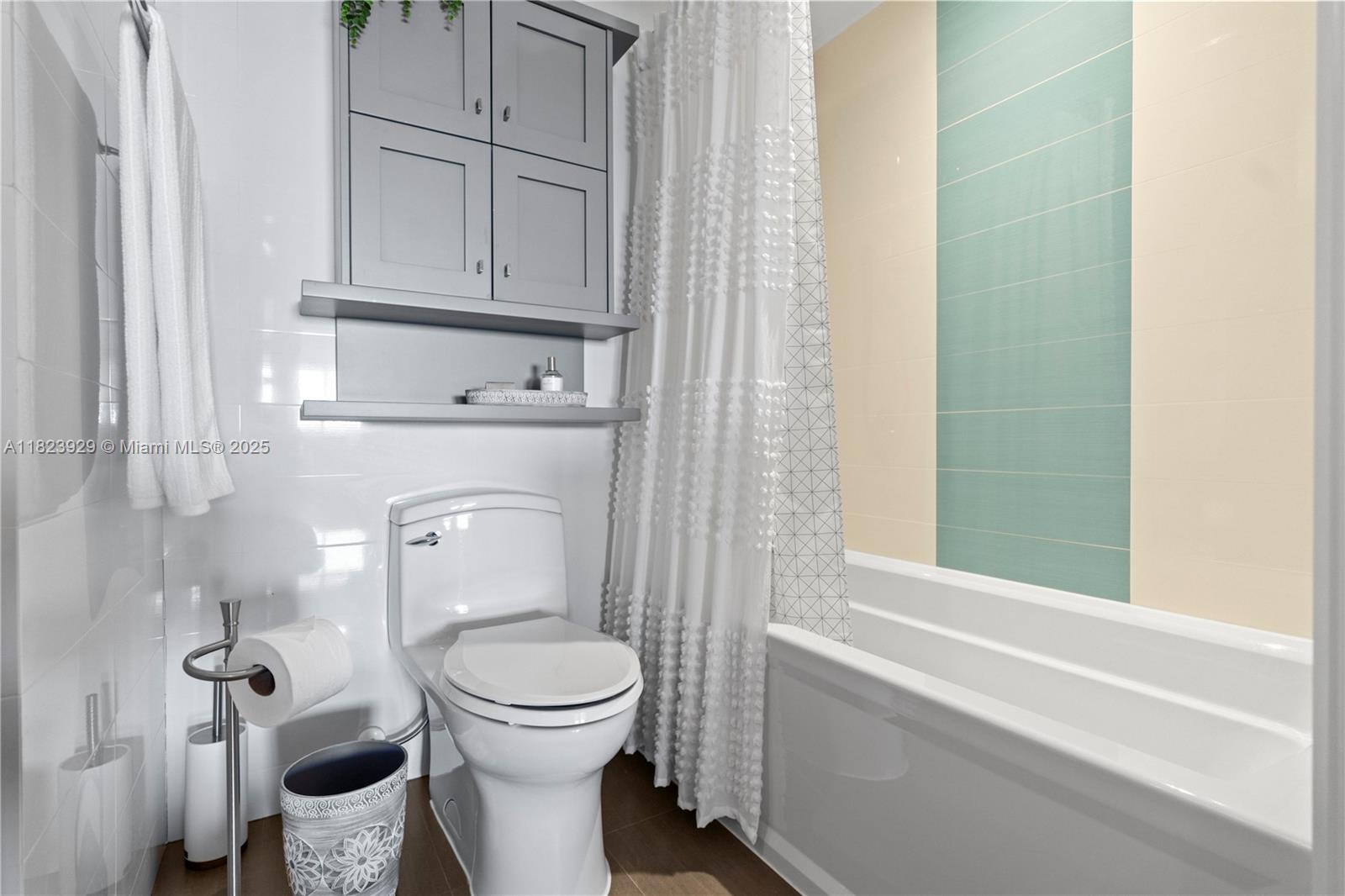 17050 N Bay Rd #PH1201 Sunny Isles Beach, FL 33160