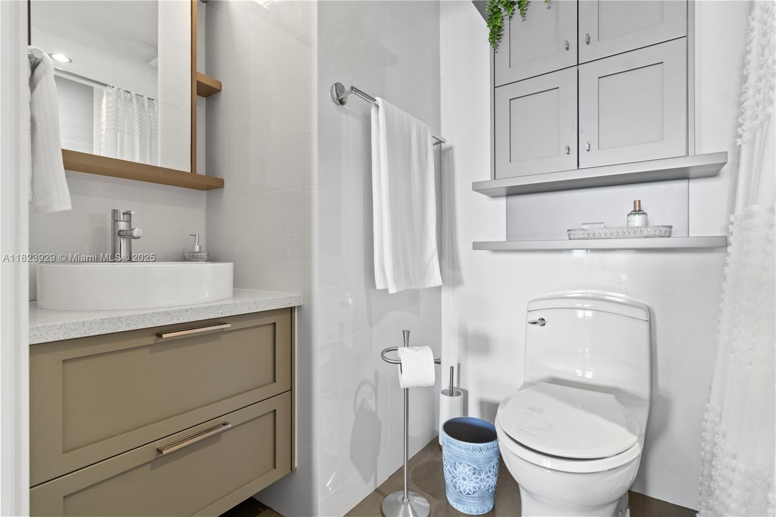 17050 N Bay Rd #PH1201 Sunny Isles Beach, FL 33160