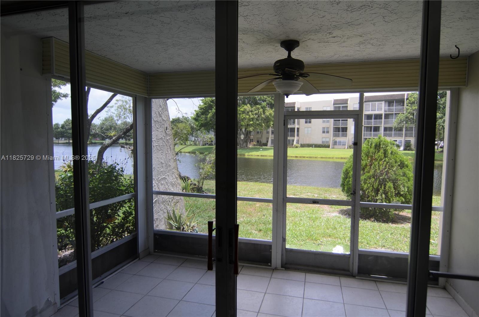 9420 Poinciana Pl #115