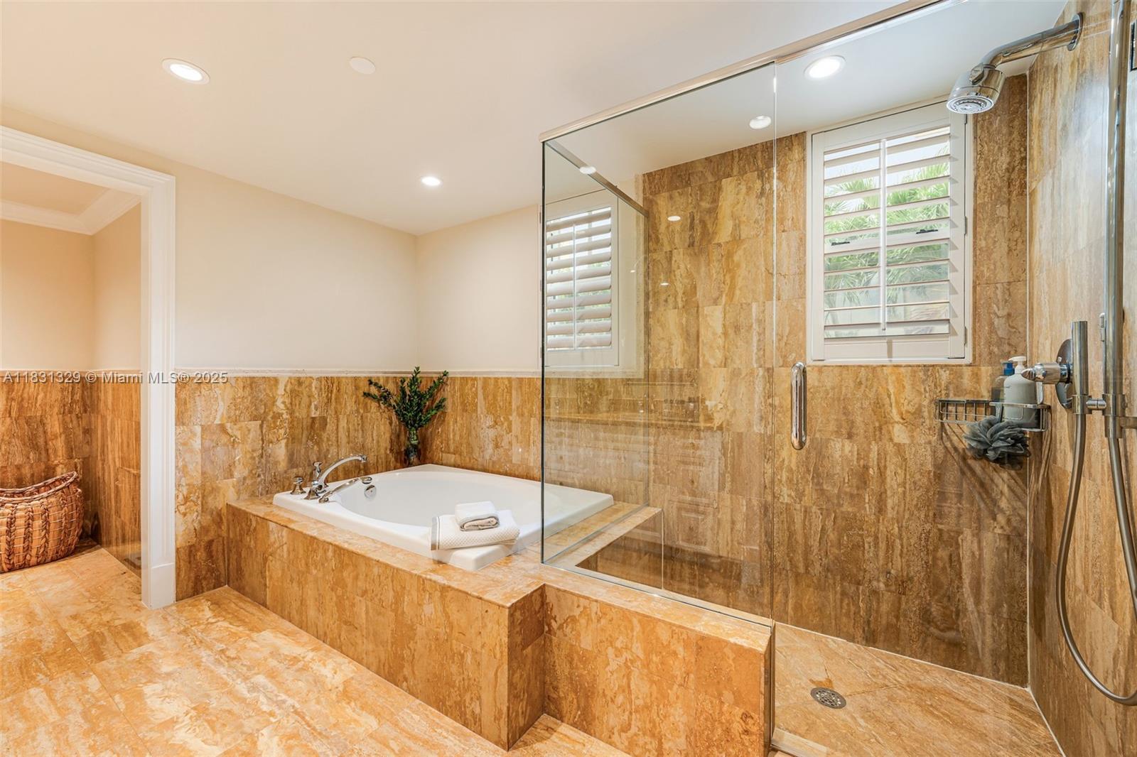 618 Valencia Ave #101 Coral Gables, FL 33134