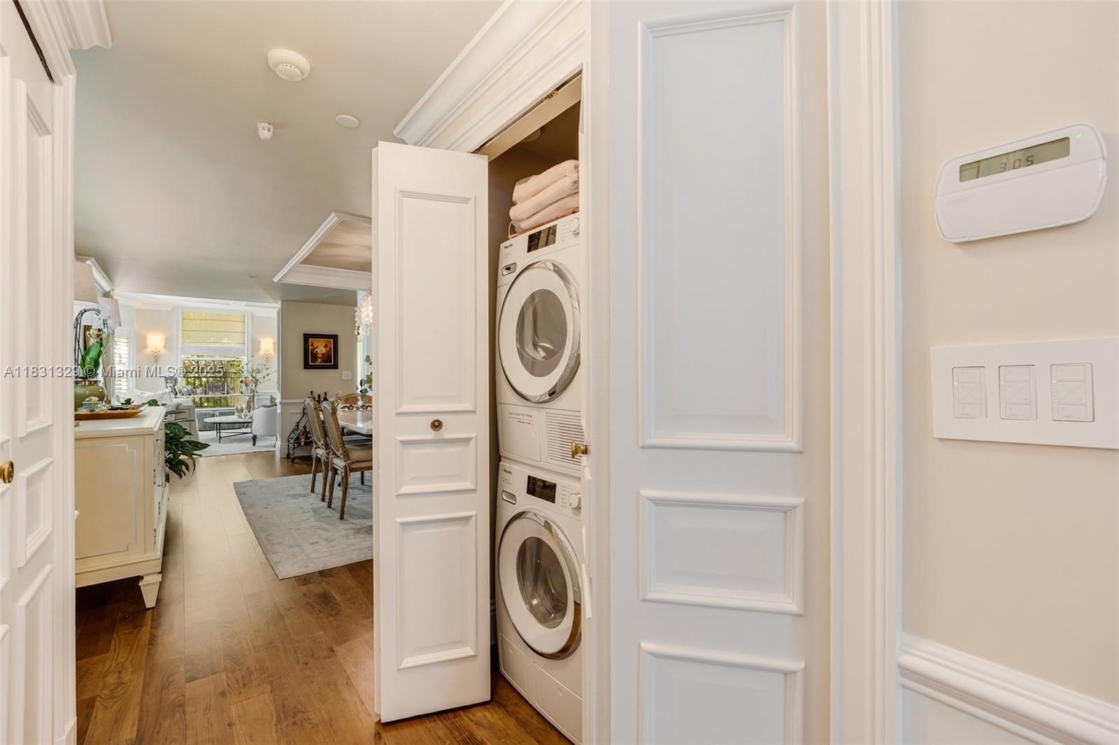 618 Valencia Ave #101 Coral Gables, FL 33134