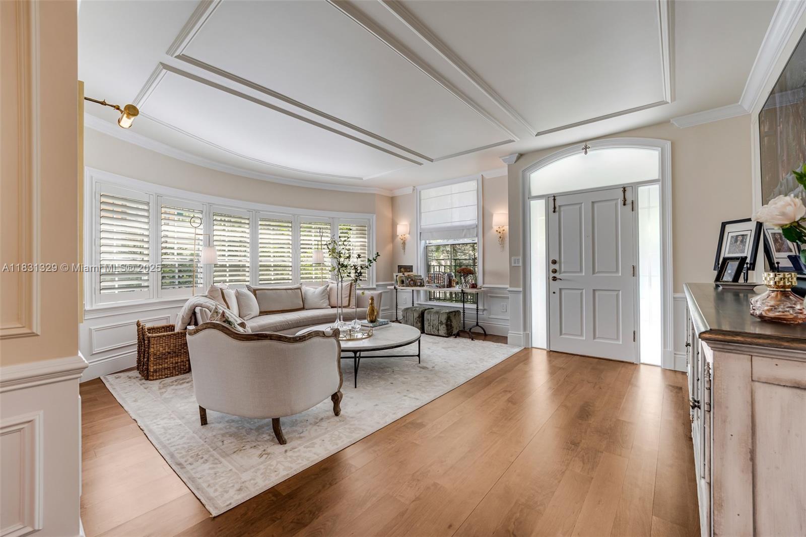 618 Valencia Ave #101 Coral Gables, FL 33134