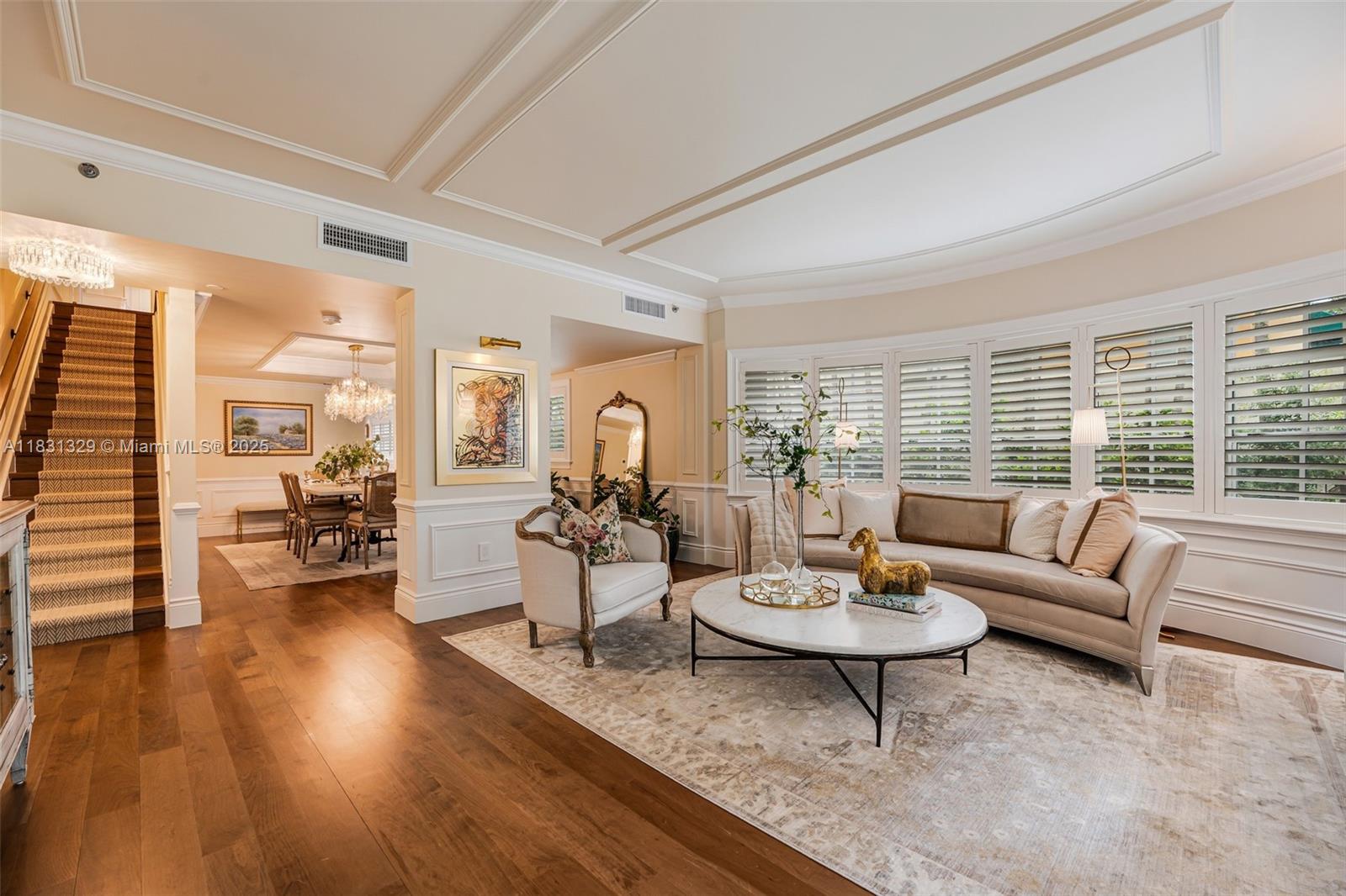 618 Valencia Ave #101 Coral Gables, FL 33134