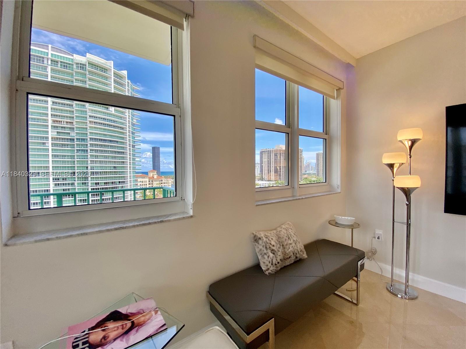 19900 E Country Clb Dr #1220 Aventura, FL 33180