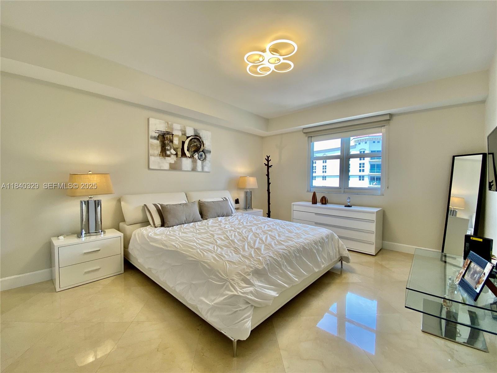 19900 E Country Clb Dr #1220 Aventura, FL 33180