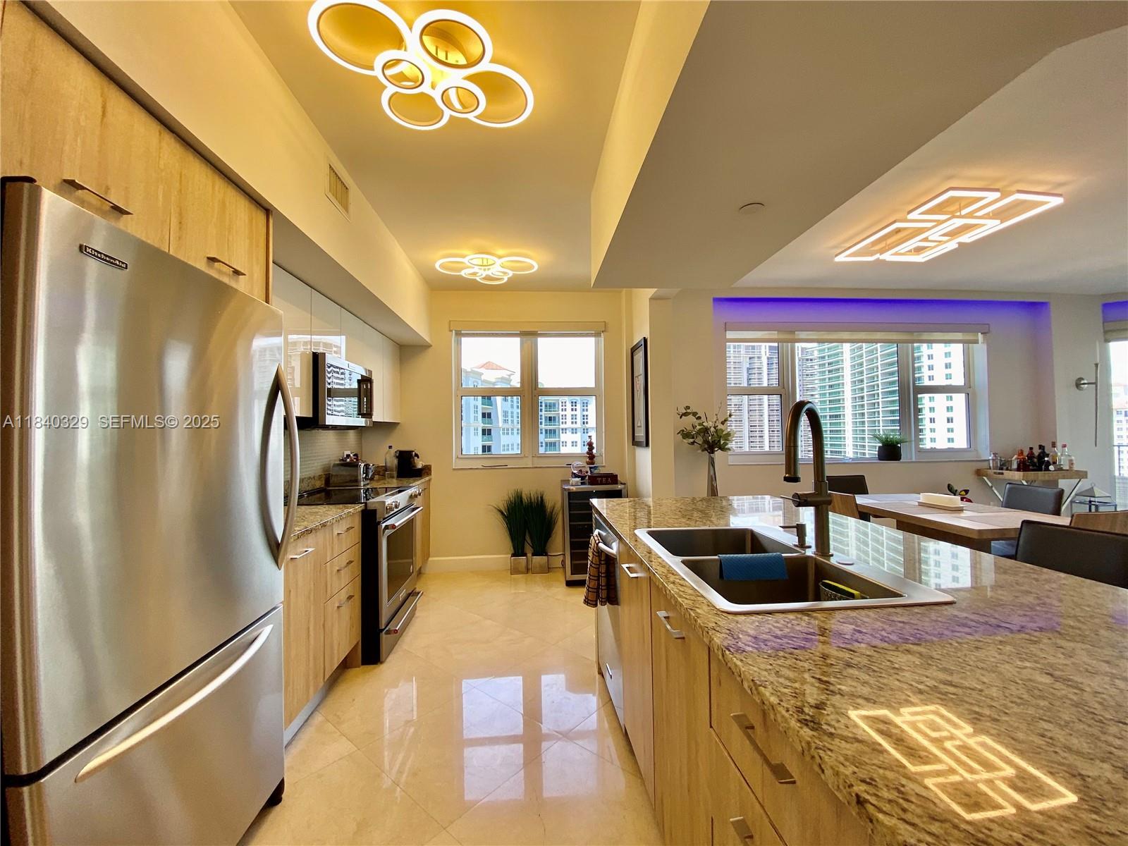 19900 E Country Clb Dr #1220 Aventura, FL 33180