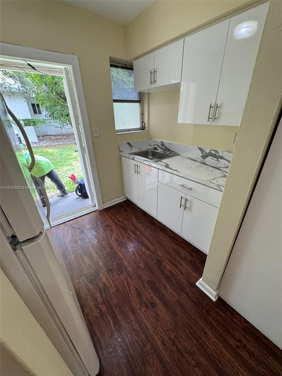 844 NW 18th Ave #A