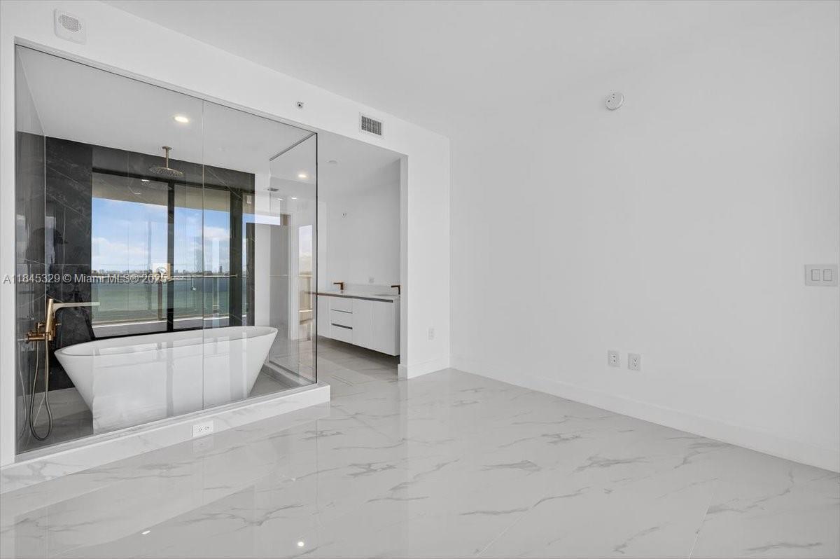 image Aria Reserve Miami South5
