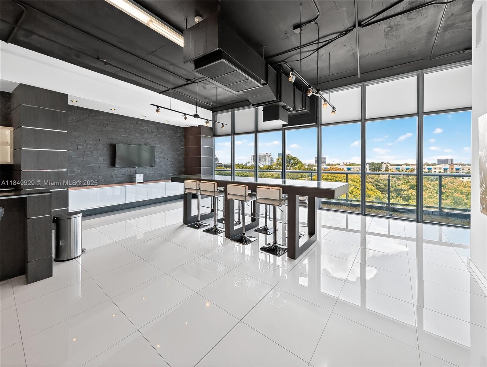 image Blue Condo35