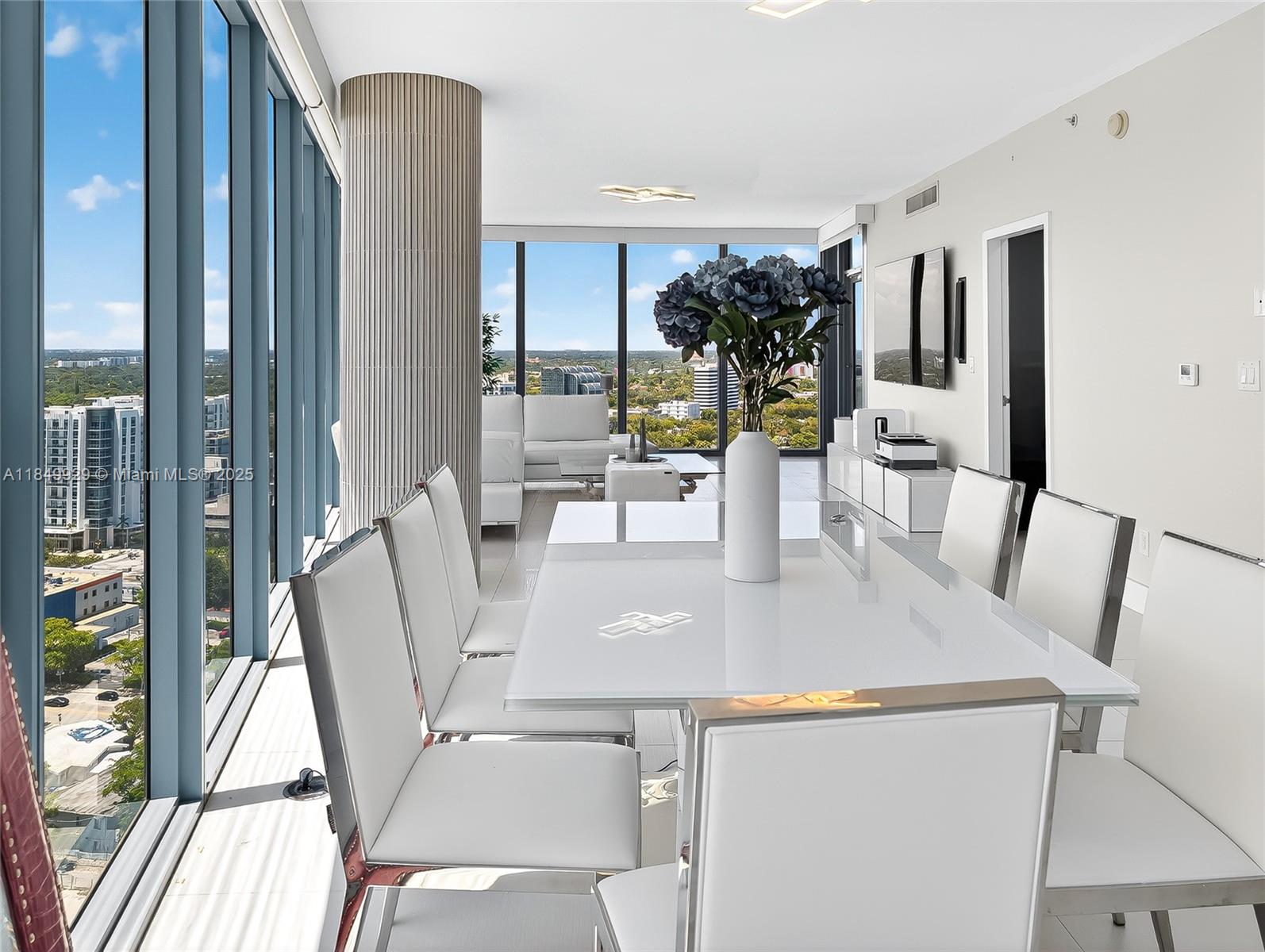 image Blue Condo5