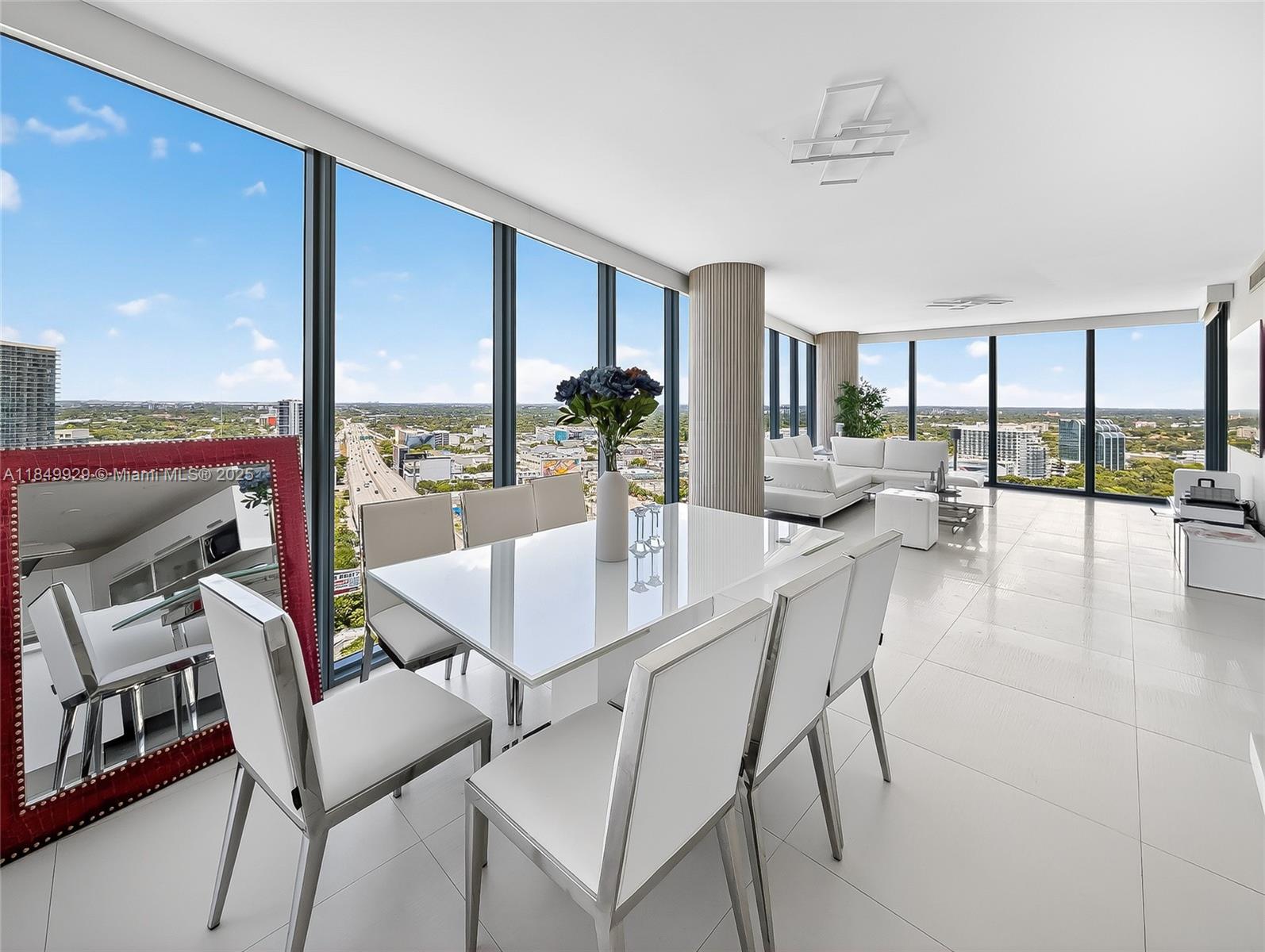 image Blue Condo6