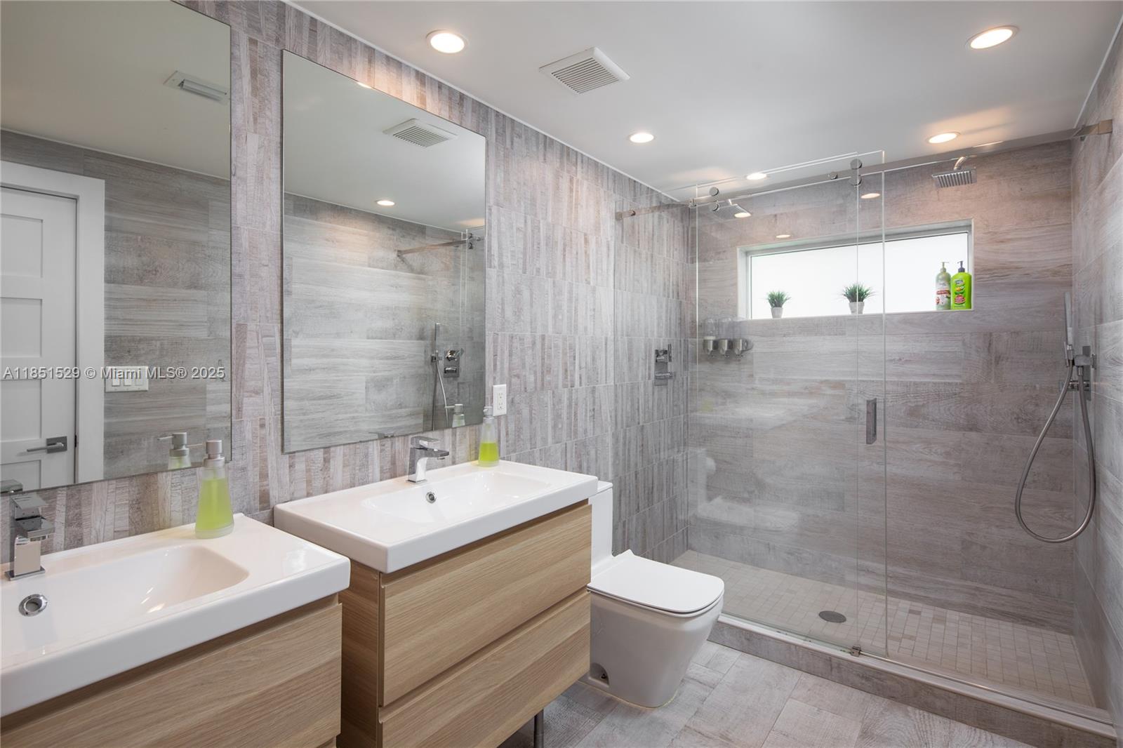 1070 NE 93rd St Miami Shores, FL 33138