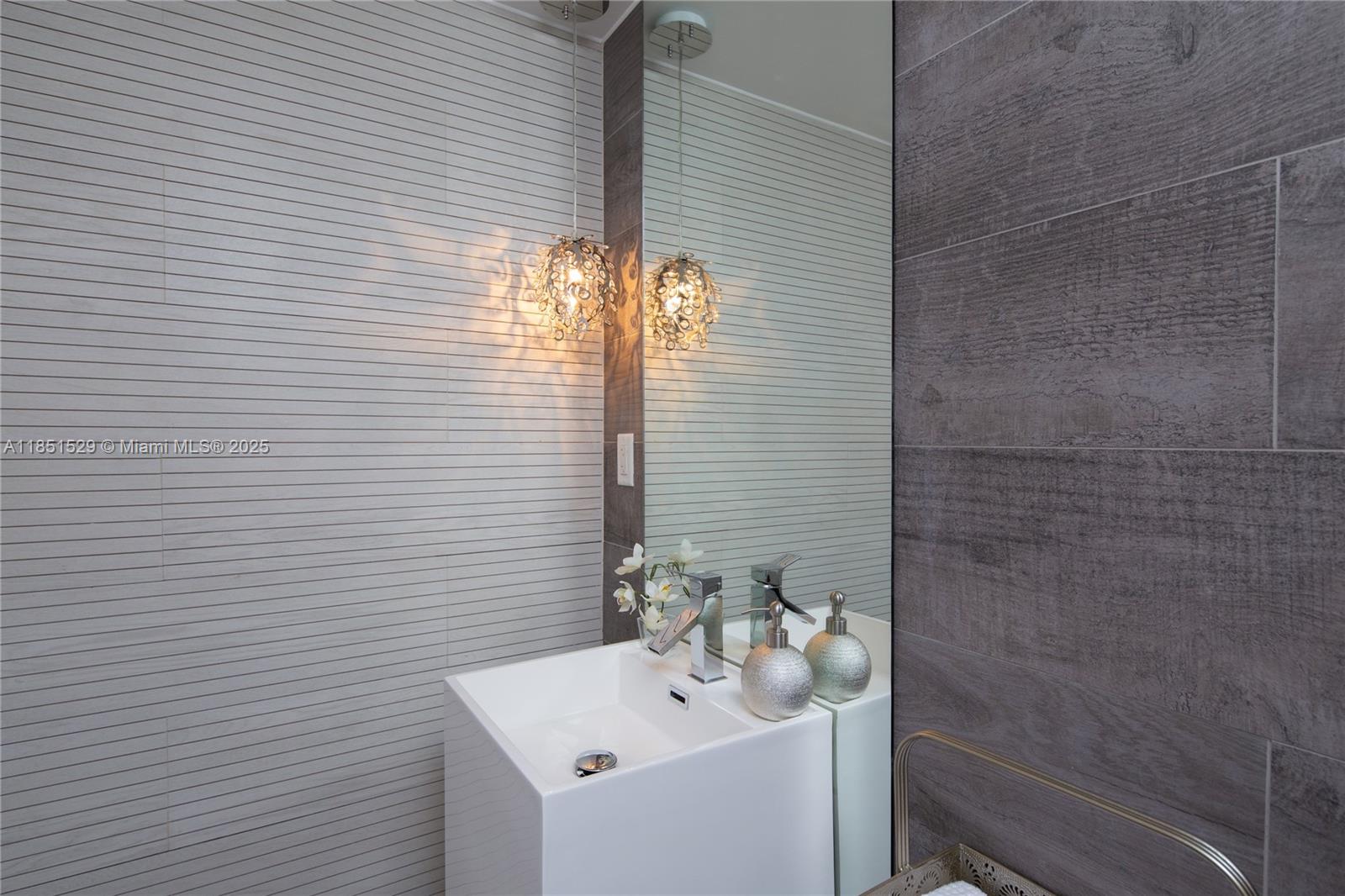 1070 NE 93rd St Miami Shores, FL 33138