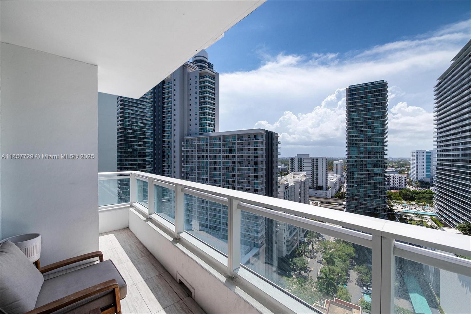 1080 Brickell Ave #2103