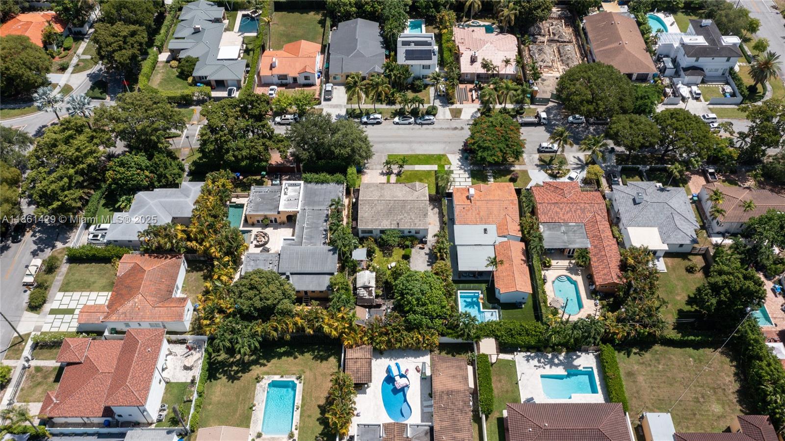 608 SW 26th Roads Miami, FL 33129