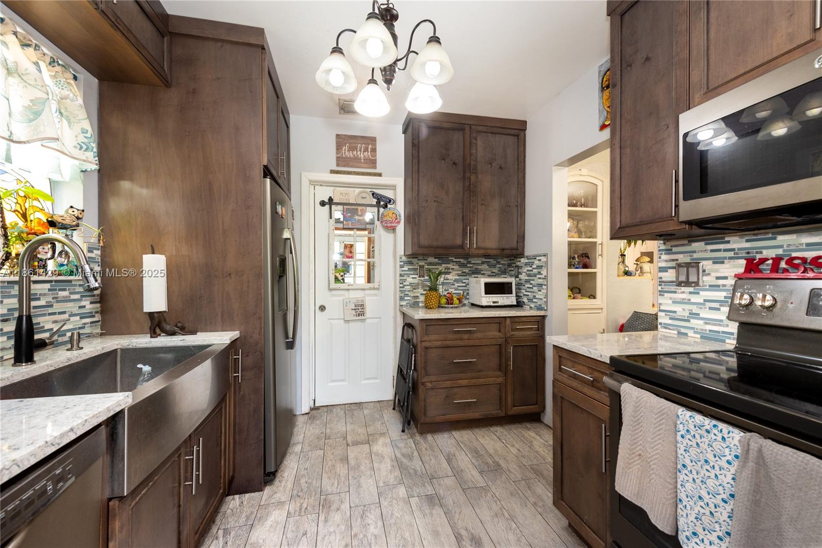 608 SW 26th Roads Miami, FL 33129