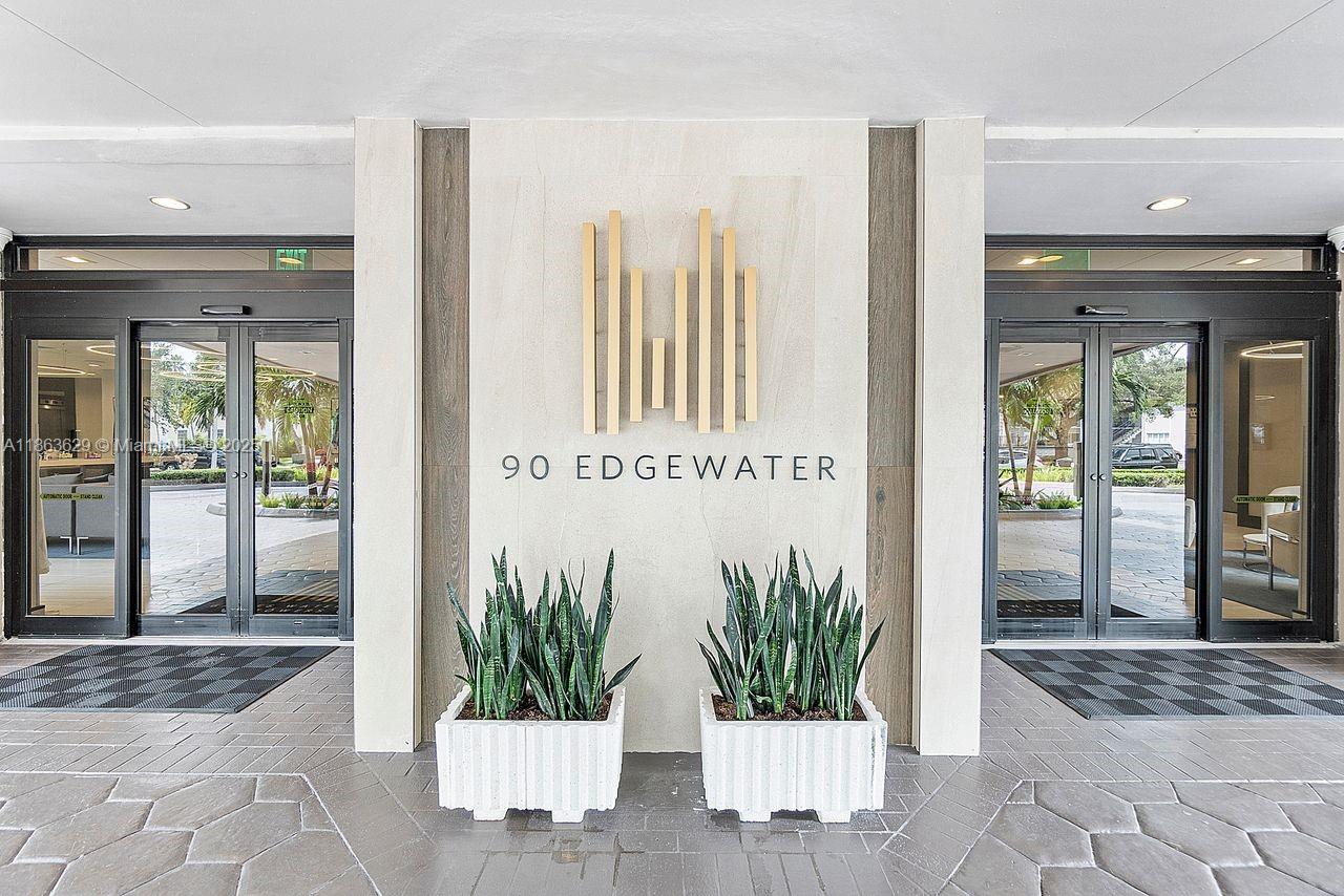 90 Edgewater Dr #820