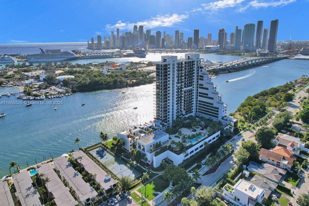 image 1000 Venetian Way22