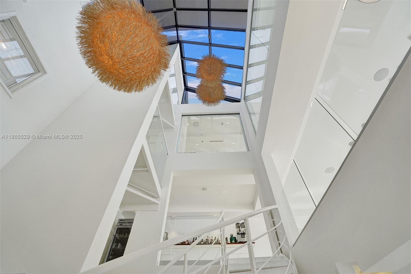 image 1000 Venetian Way2