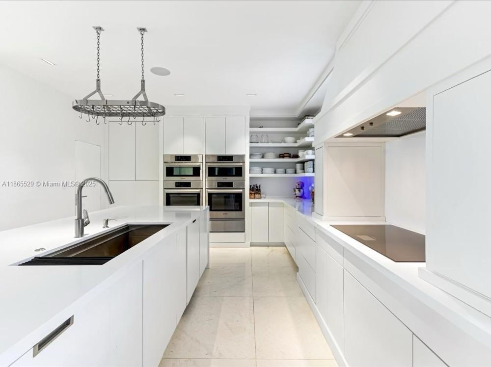 image 1000 Venetian Way7