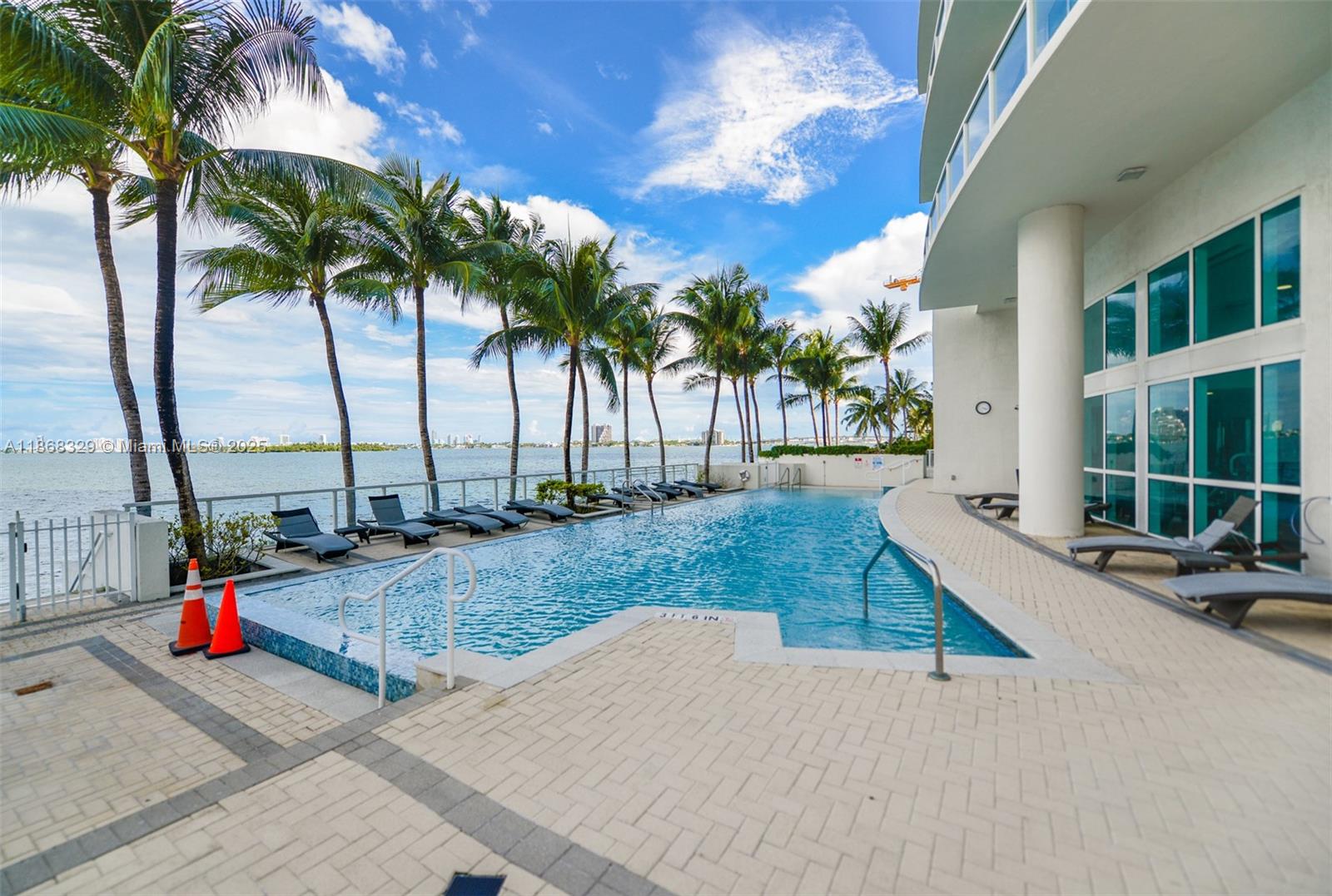 image Onyx On The Bay22