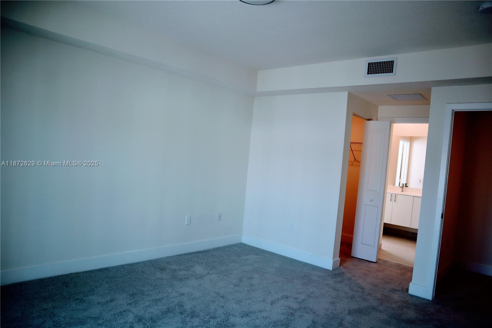 8118 NW 42nd St Doral, FL 33166