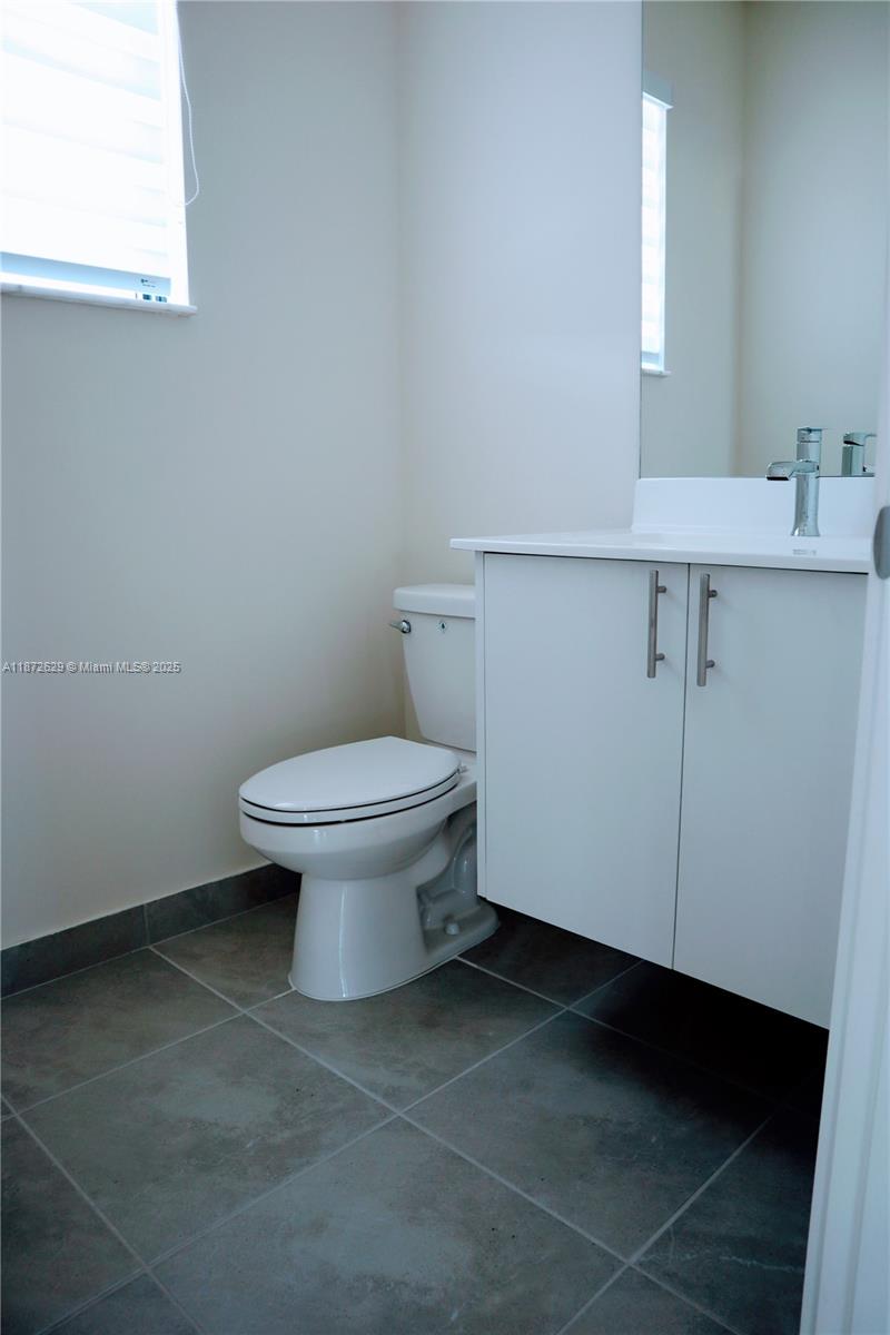 8118 NW 42nd St Doral, FL 33166