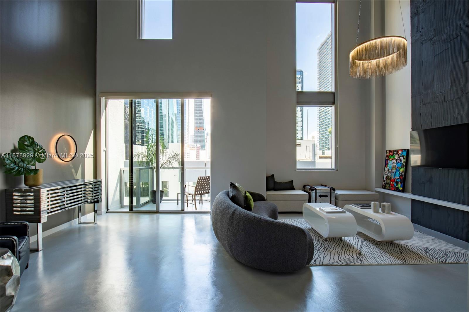 1060 Brickell Ave #1015