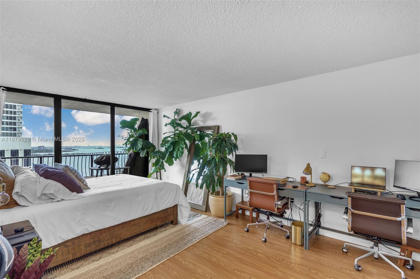 555 NE 15th St #PH-D Miami, FL 33132