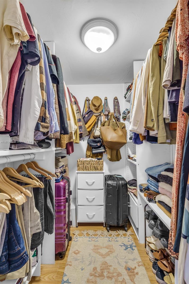 555 NE 15th St #PH-D Miami, FL 33132