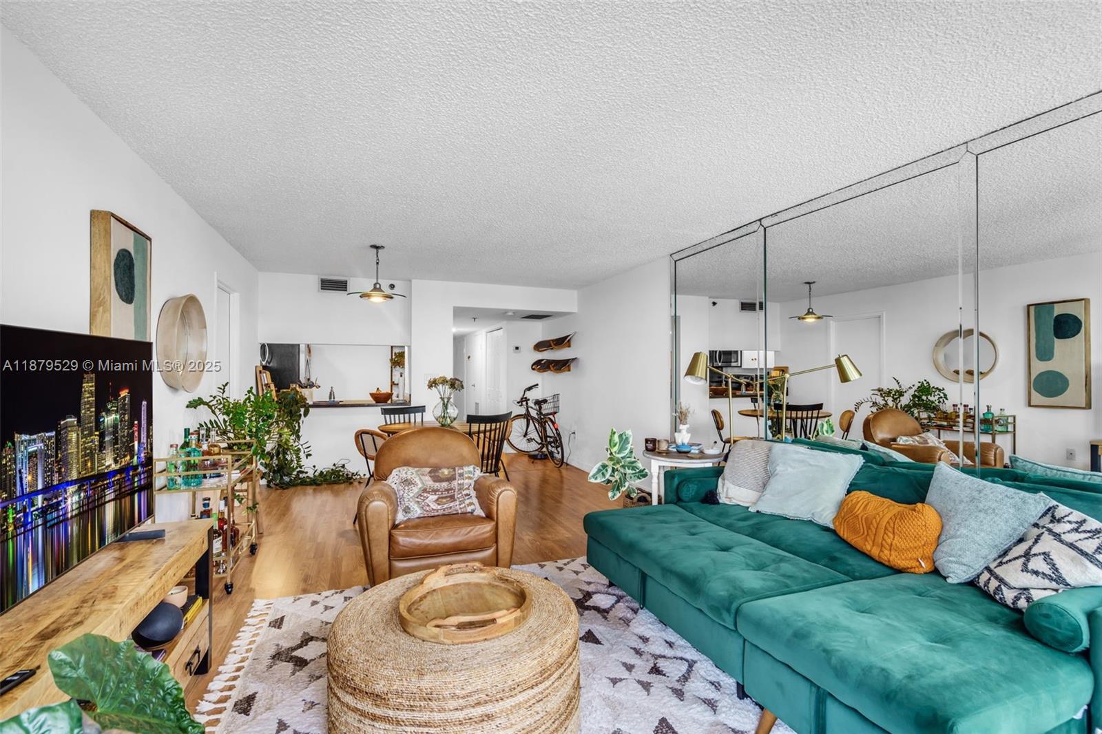 555 NE 15th St #PH-D Miami, FL 33132