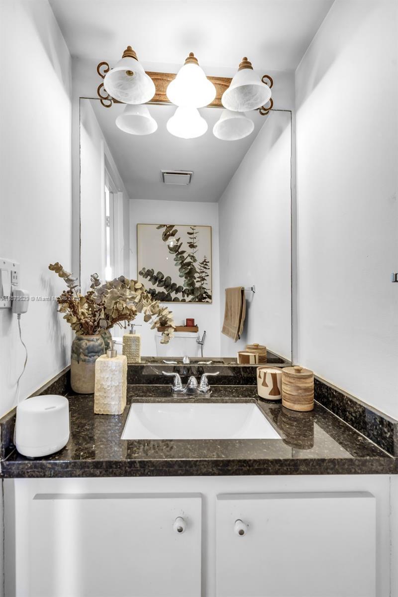 555 NE 15th St #PH-D Miami, FL 33132