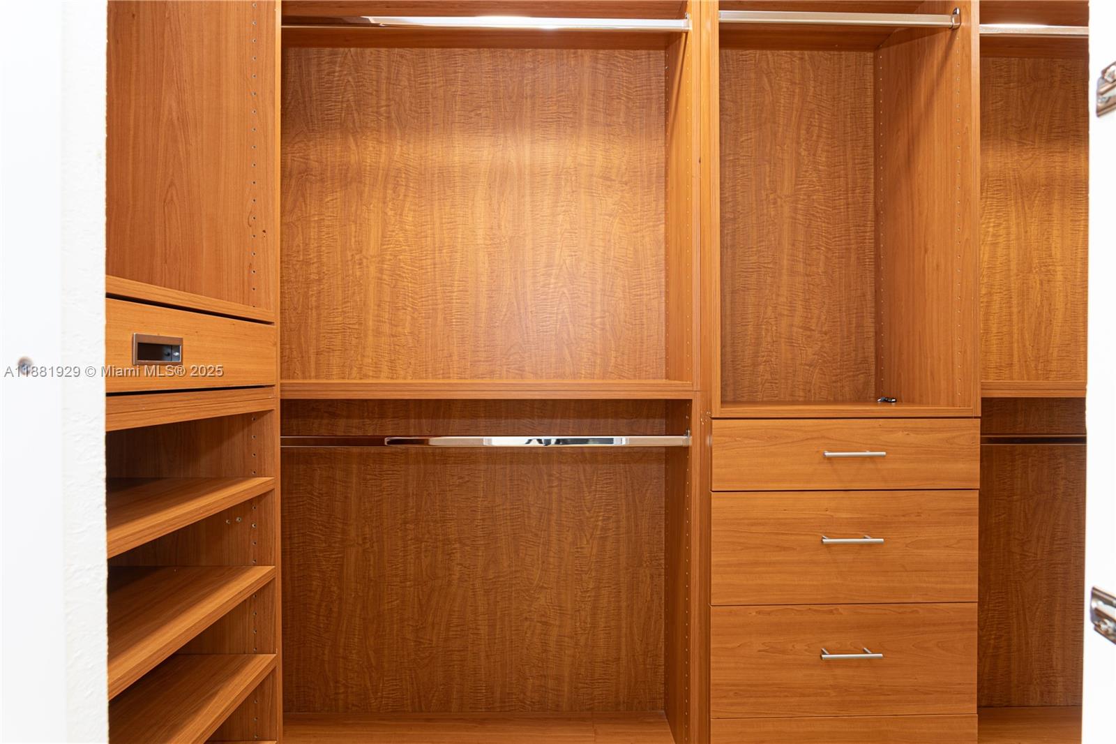 231 Poinciana Dr Sunny Isles Beach, FL 33160