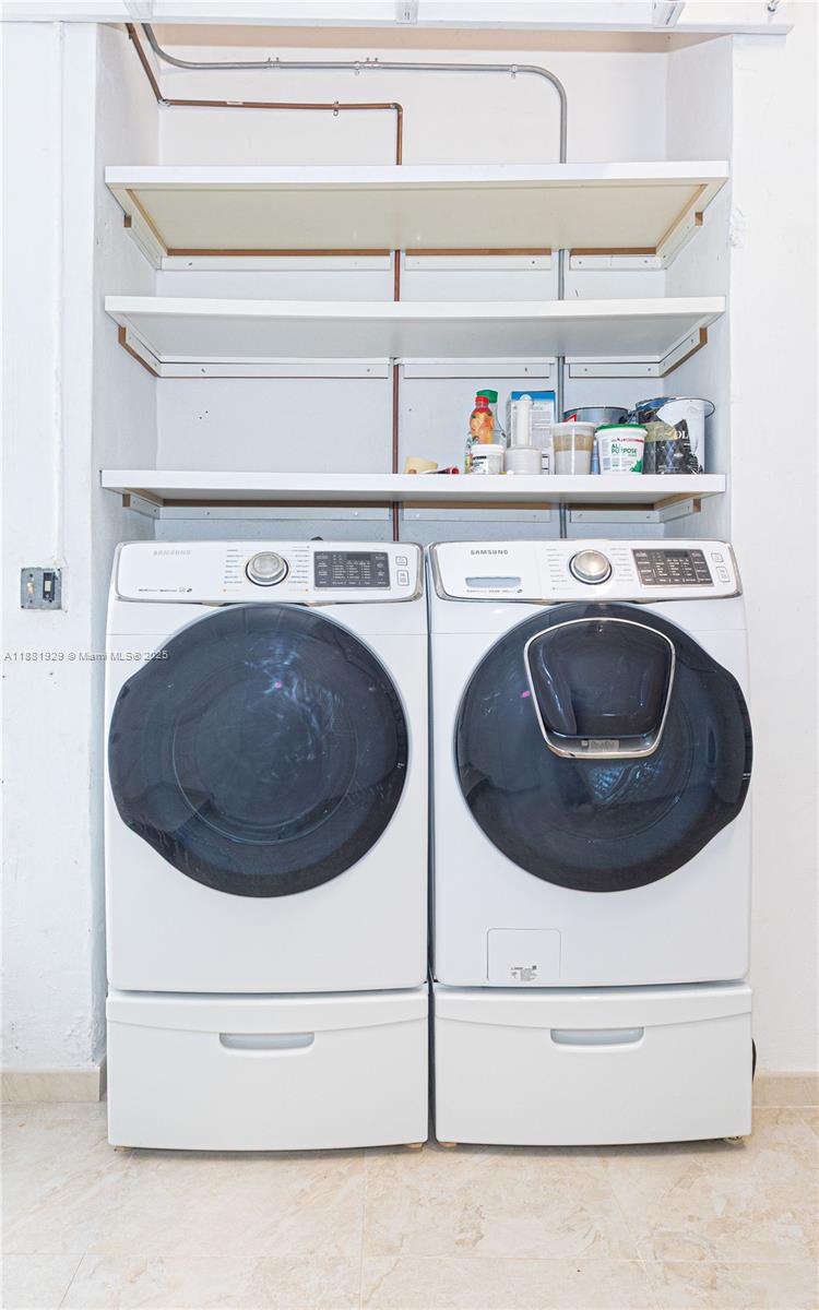 231 Poinciana Dr Sunny Isles Beach, FL 33160