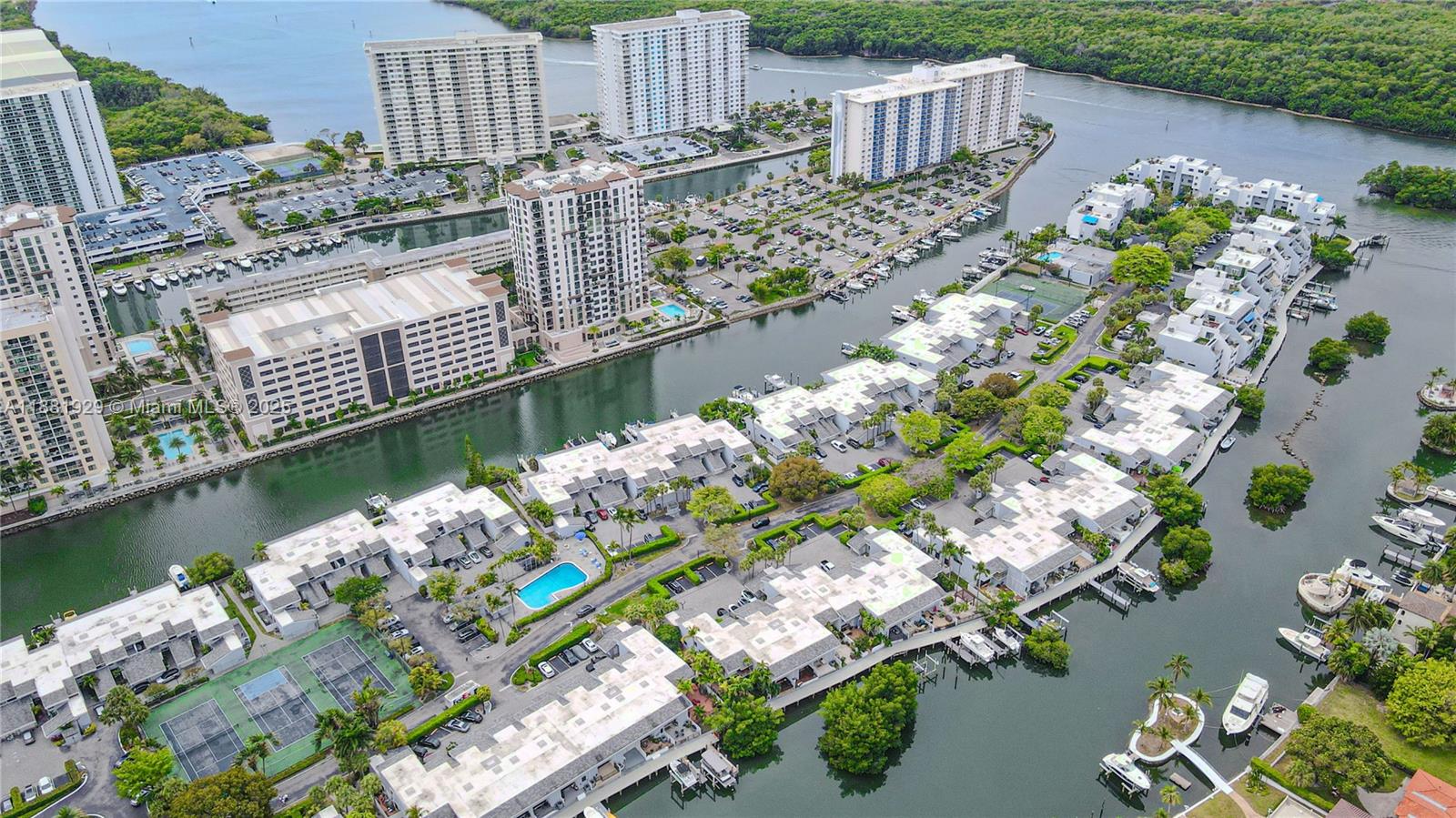 231 Poinciana Dr Sunny Isles Beach, FL 33160