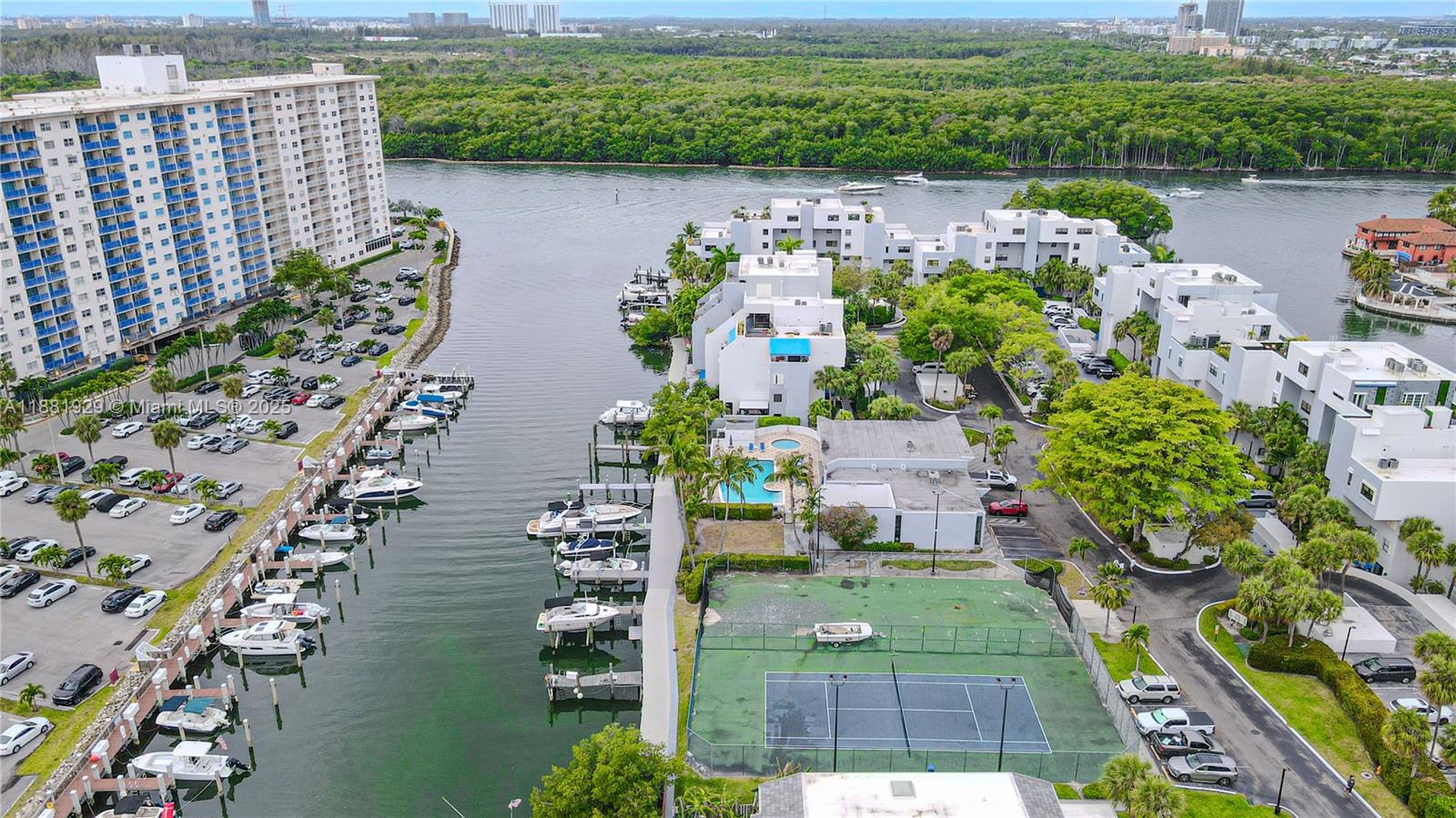 231 Poinciana Dr Sunny Isles Beach, FL 33160